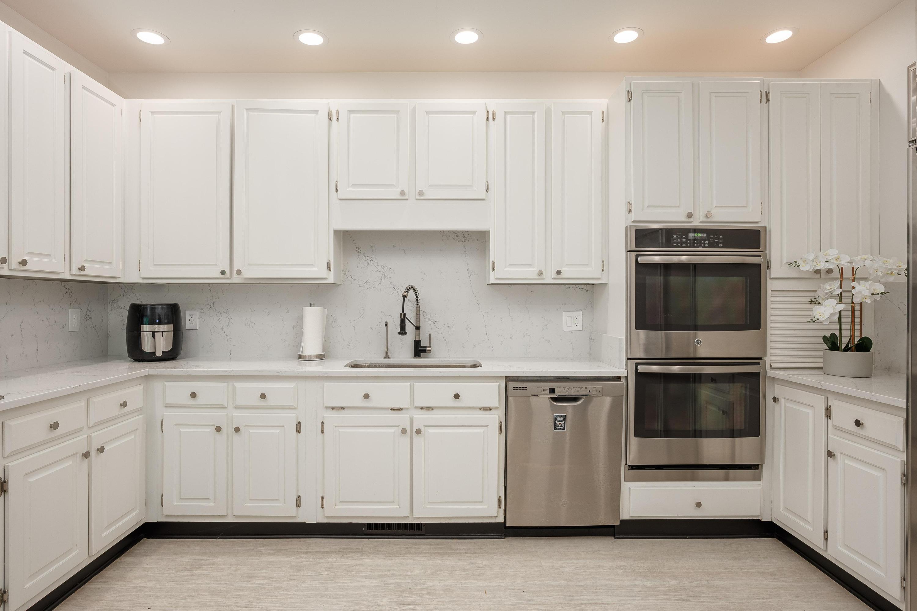 1317 Falmouth Road Chattanooga, TN 37405 - Photo 14 of 79 2023_07_July_1317_Falmouth_Rd_0032