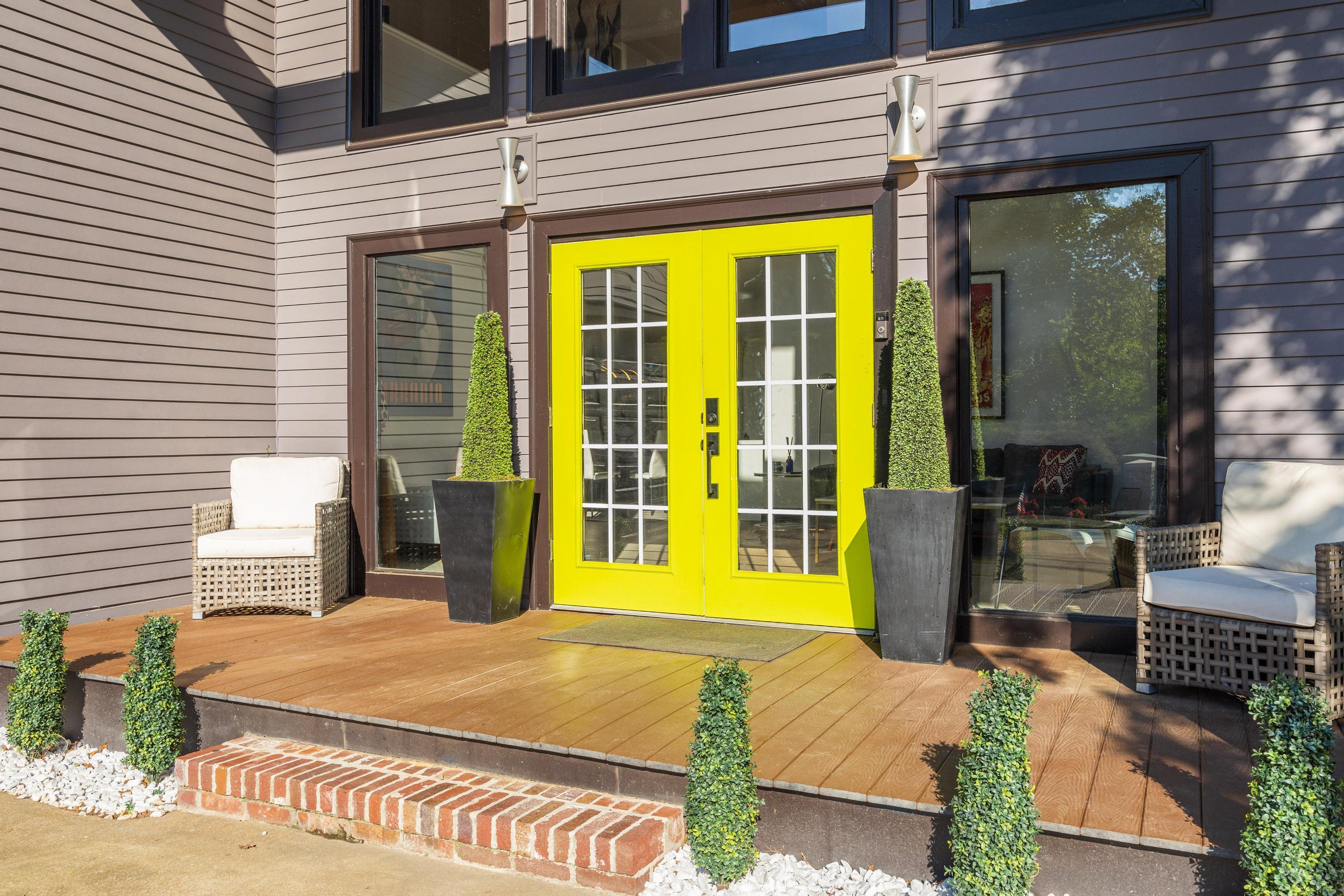 1317 Falmouth Road Chattanooga, TN 37405 - Photo 3 of 79 2023_07_July_1317_Falmouth_Rd_0006