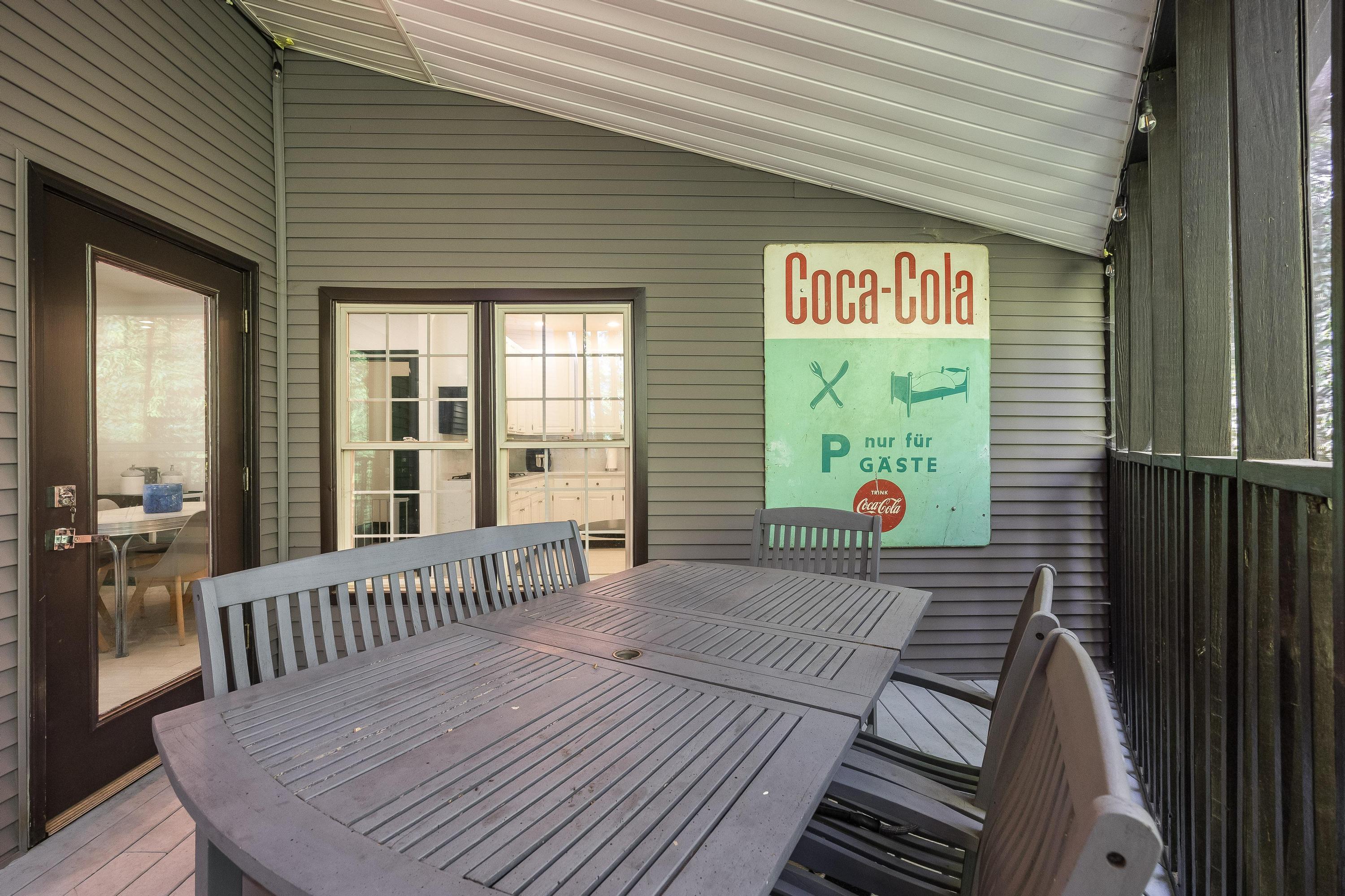 1317 Falmouth Road Chattanooga, TN 37405 - Photo 9 of 79 2023_07_July_1317_Falmouth_Rd_0029