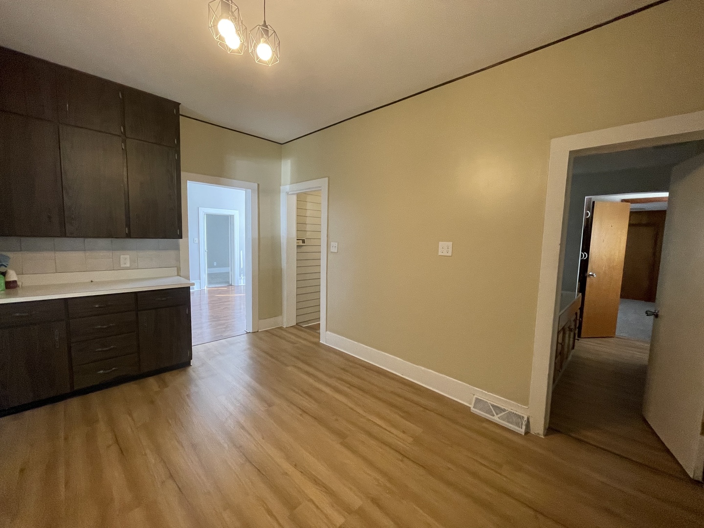 327 West Cleveland Street Spring Valley, IL 61362 - Photo 12 of 16