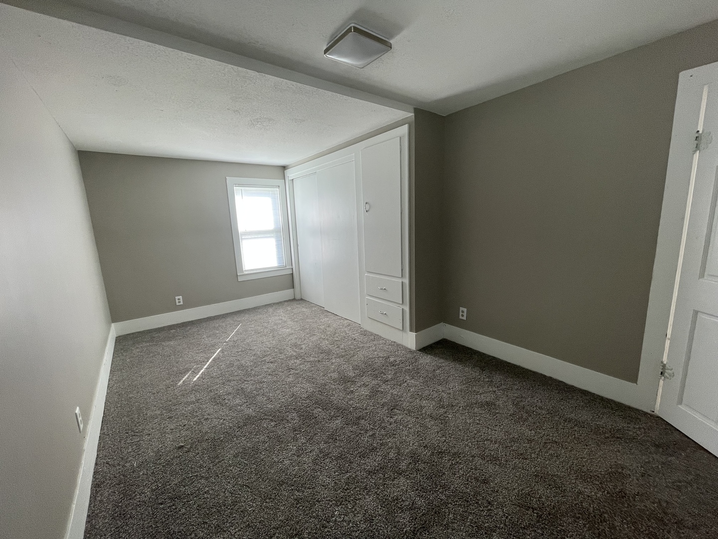 327 West Cleveland Street Spring Valley, IL 61362 - Photo 8 of 16