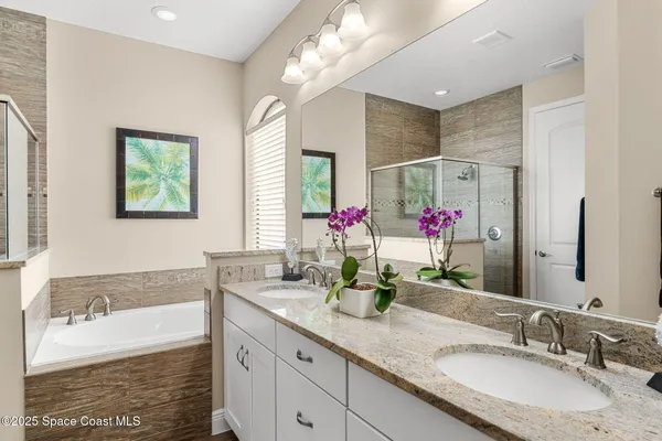 $889,900 | 997 Buckthorn Trail, Melbourne, FL 32940