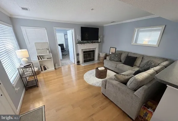 $2,500 | 7004 Irwell Lane, Unit 12A, Alexandria, VA 22315