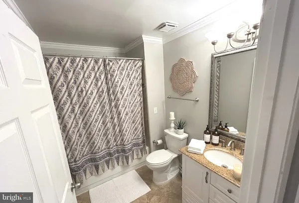 $2,500 | 7004 Irwell Lane, Unit 12A, Alexandria, VA 22315