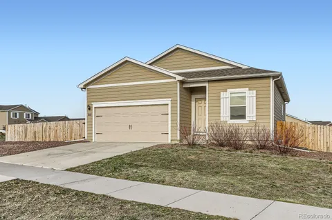 $399,000 | 215 North Stewart Street, Keenesburg, CO 80643