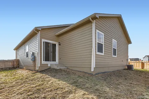 $399,000 | 215 North Stewart Street, Keenesburg, CO 80643