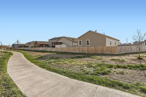 $399,000 | 215 North Stewart Street, Keenesburg, CO 80643