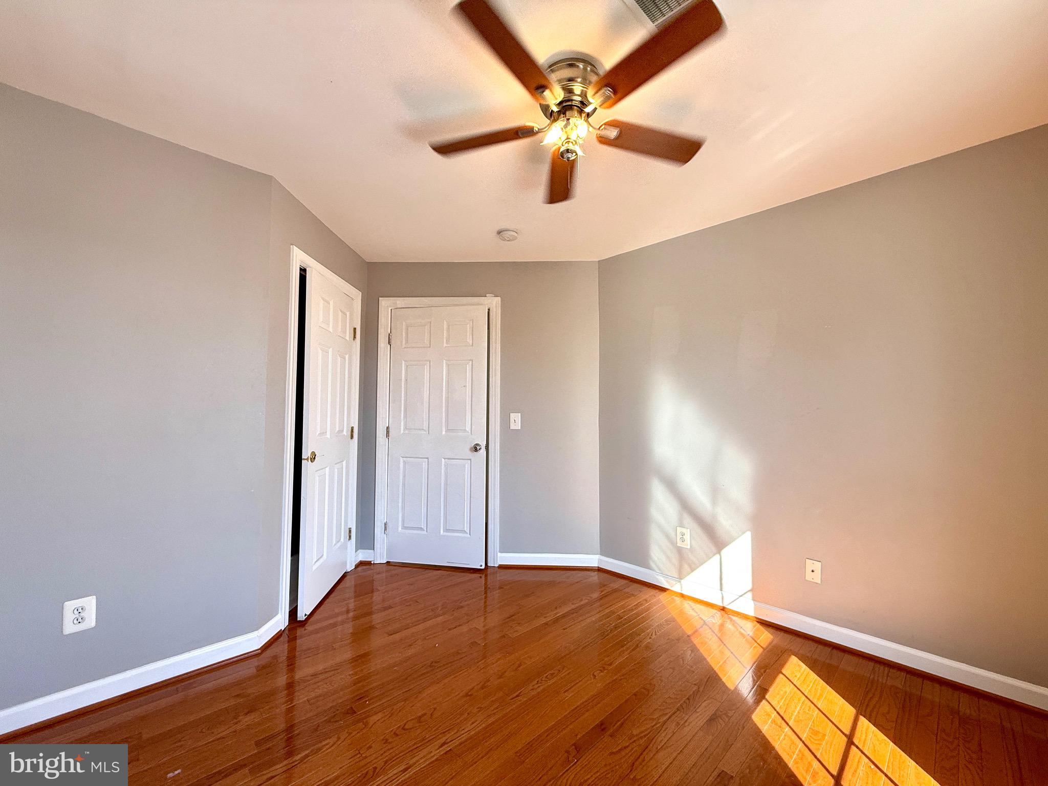 43006 Eustis Street Chantilly, VA 20152 - Photo 23 of 29 Bedroom 3, view 2