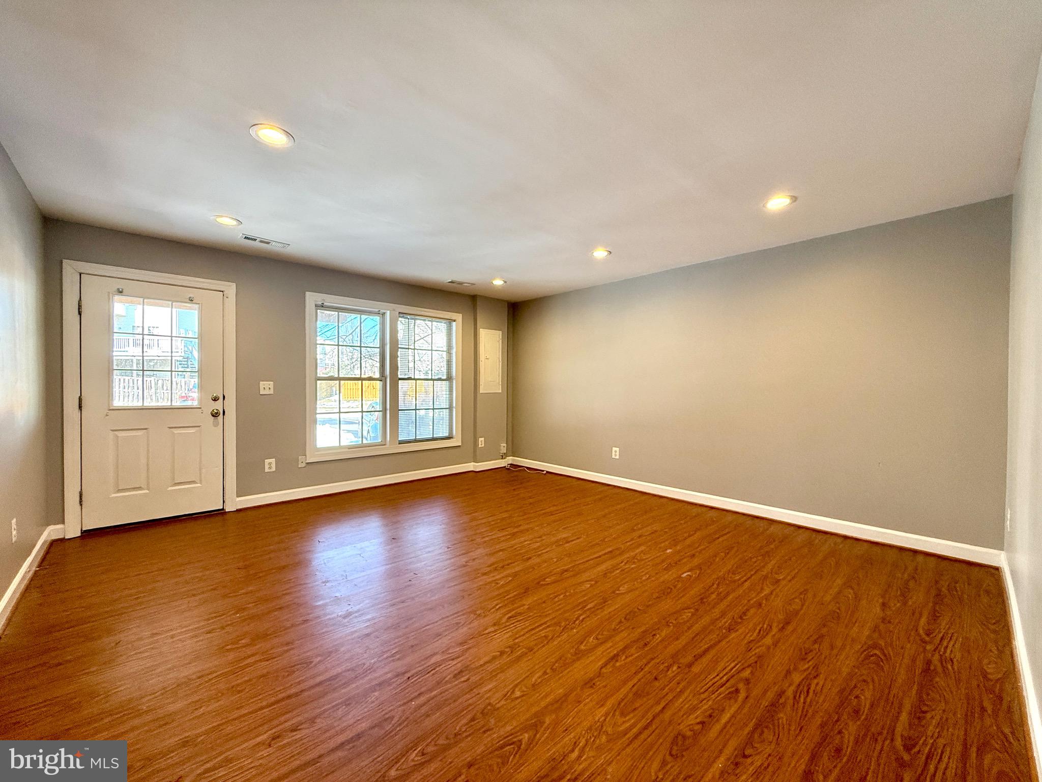 43006 Eustis Street Chantilly, VA 20152 - Photo 4 of 29 Basement