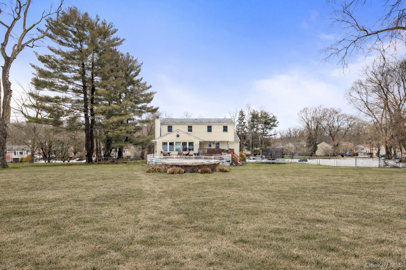 11 Castle Drive Chestnut Ridge, NY 10977 - Photo 3 of 32