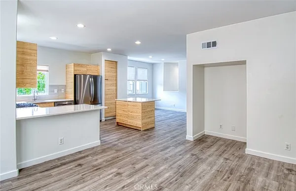 $4,495 | 5 Ladypalm, Irvine, CA 92618
