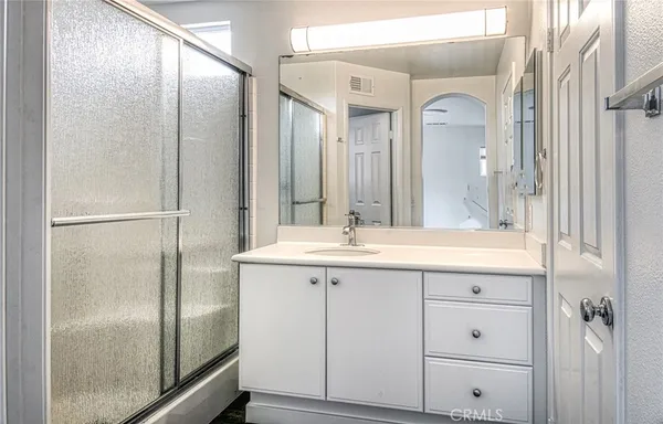 $4,495 | 5 Ladypalm, Irvine, CA 92618