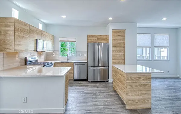 $4,495 | 5 Ladypalm, Irvine, CA 92618