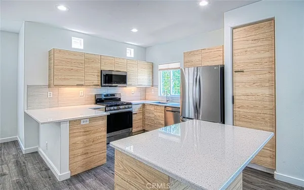 $4,495 | 5 Ladypalm, Irvine, CA 92618