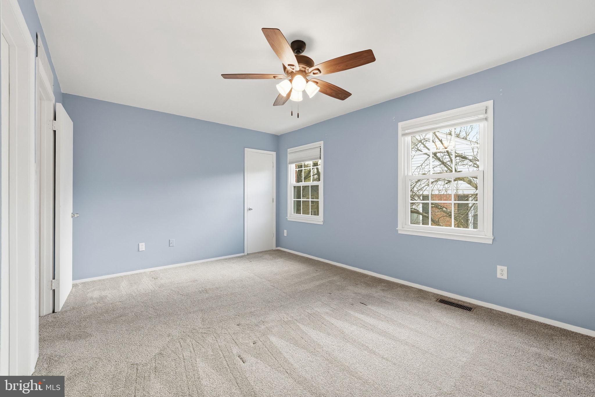 11872 St Trinians Court Reston, VA 20191 - Photo 13 of 27