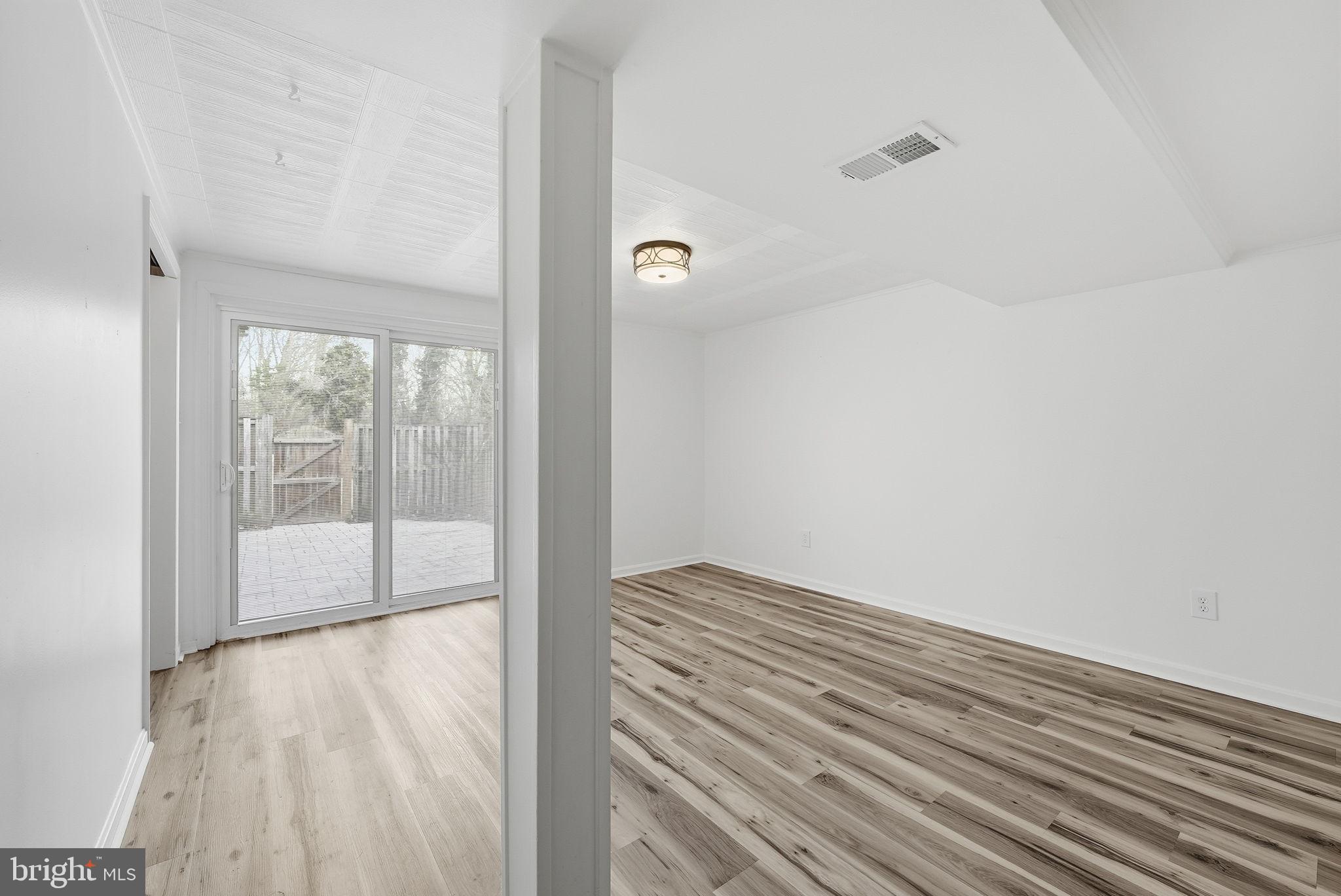 11872 St Trinians Court Reston, VA 20191 - Photo 20 of 27