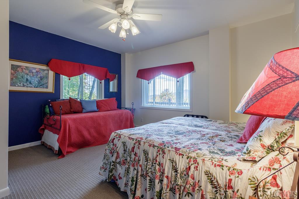 278 Rockledge Road Sapphire, NC 28774 - Photo 25 of 30 Gallery Image 25