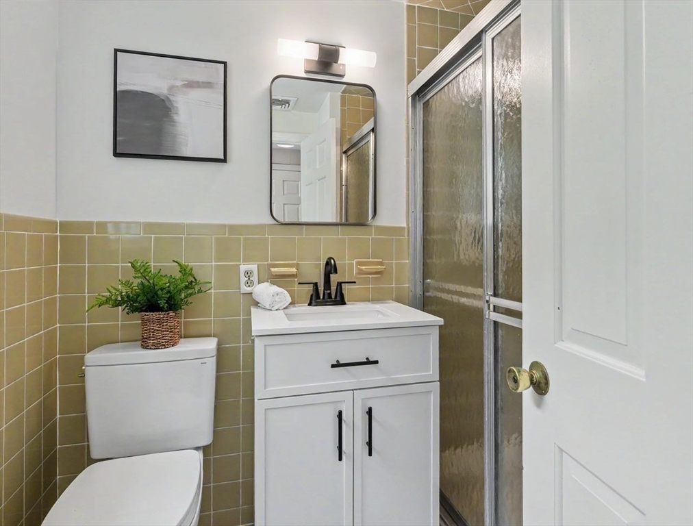 1 Bridle Path Road Andover, MA 01810 - Photo 26 of 39