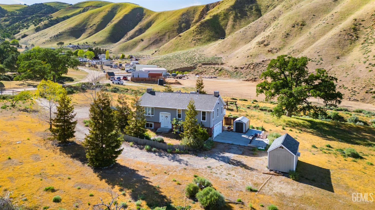 a picture of houses with outdoor space