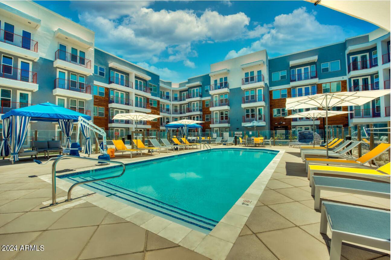 3601 North Central Avenue, Unit A1 Phoenix, AZ 85012 - Photo 4 of 10 Pool