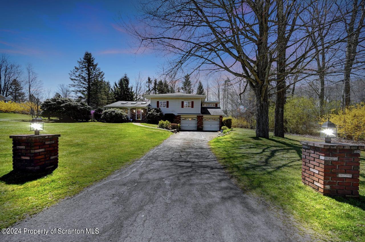 335 Blue Shutters Road Moscow, PA 18444 - Photo 2 of 49 Gallery Image 2