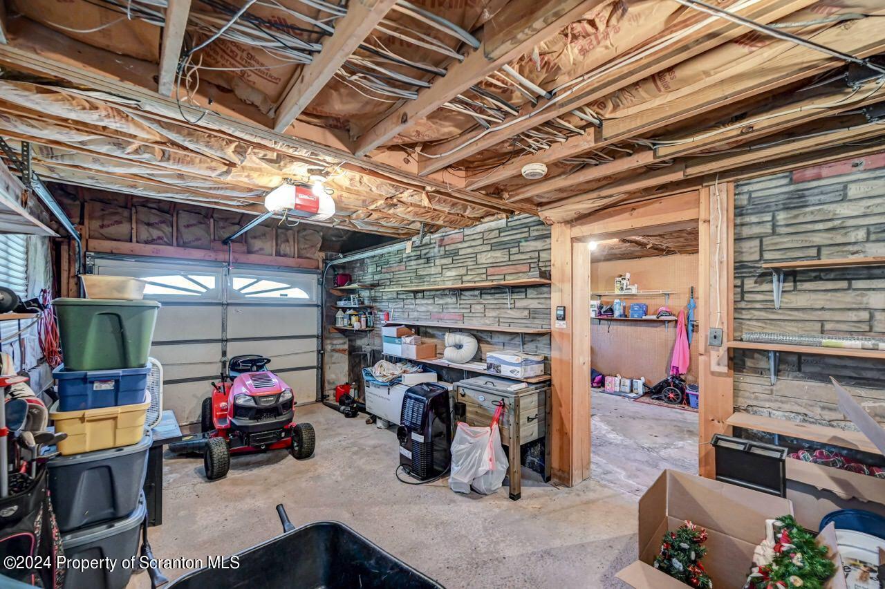 335 Blue Shutters Road Moscow, PA 18444 - Photo 41 of 49 Gallery Image 41