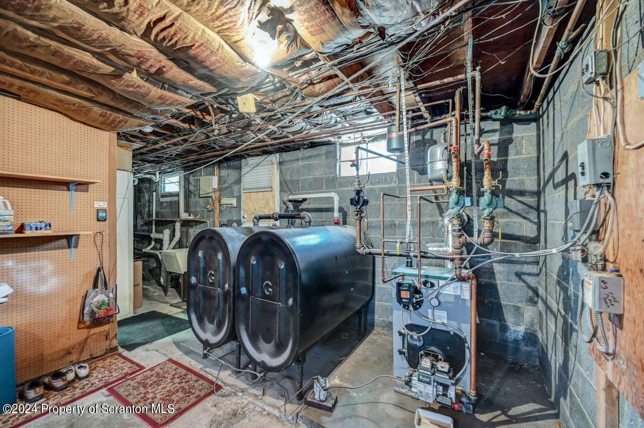 335 Blue Shutters Road Moscow, PA 18444 - Photo 42 of 49 Gallery Image 42