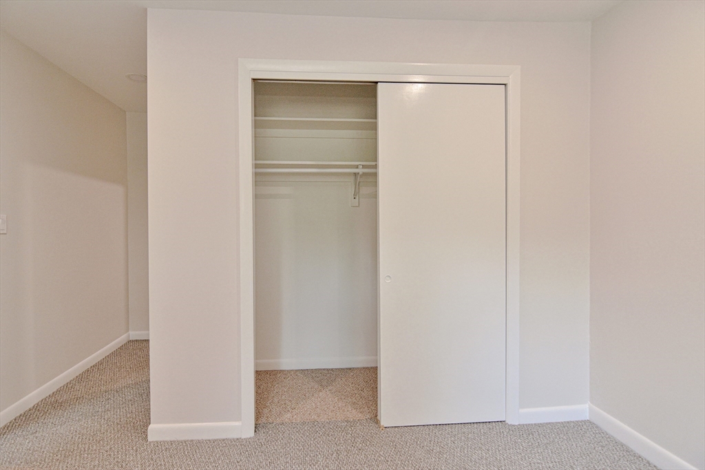 56 Jacqueline Road, Unit 10 Waltham, MA 02452 - Photo 11 of 30