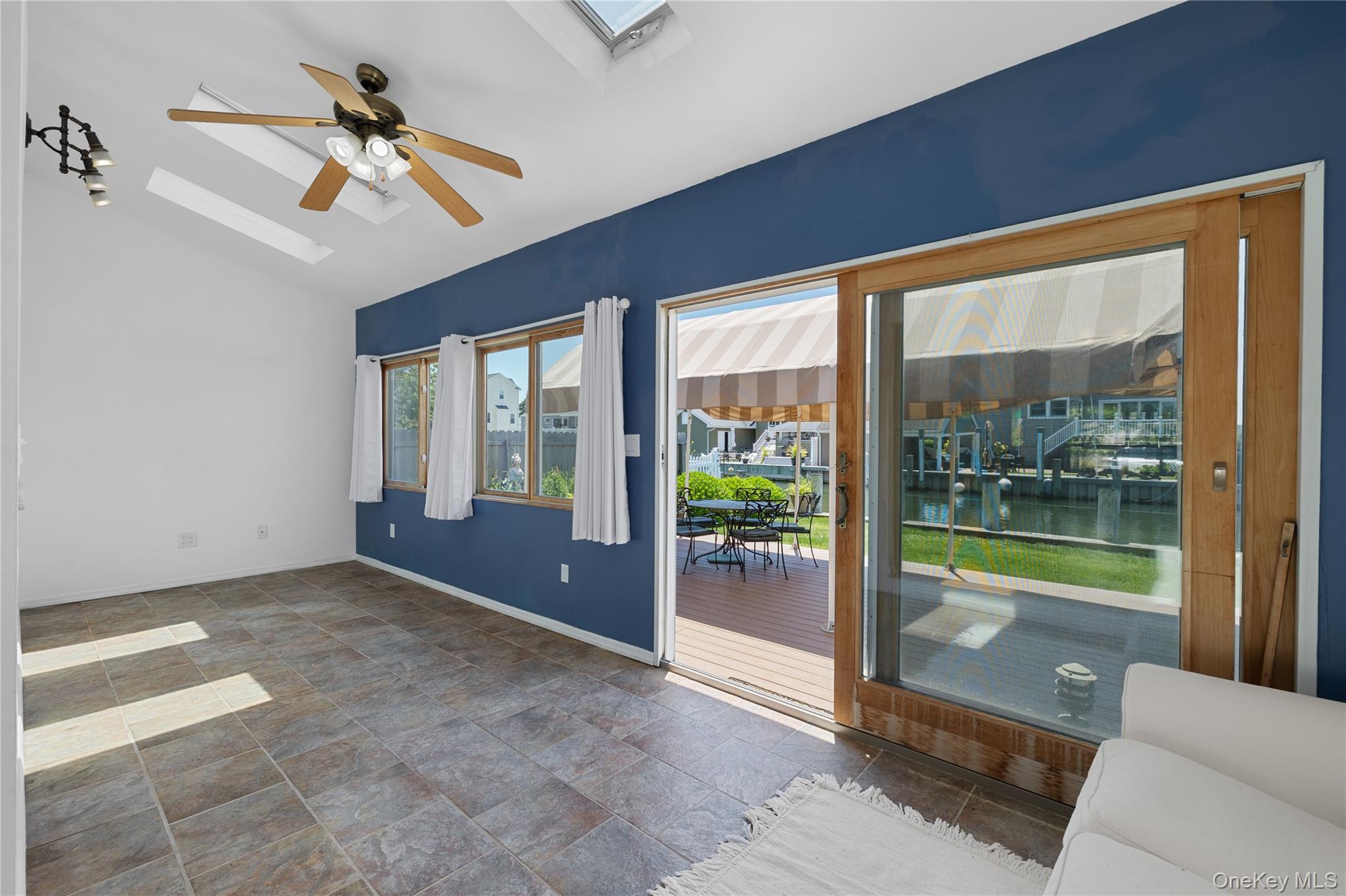 34 Cape Road Amityville, NY 11701 - Photo 11 of 36