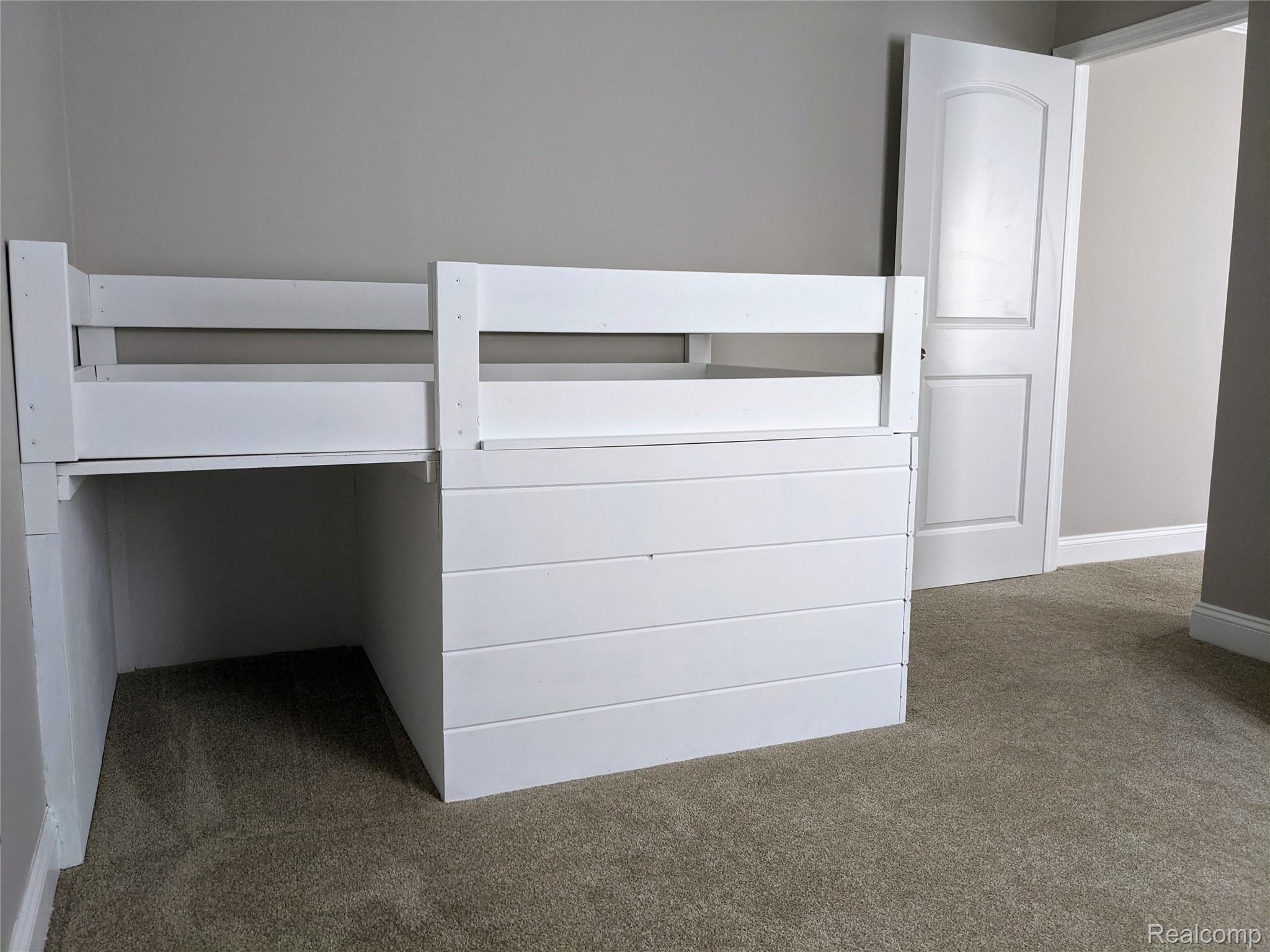 67 North Roslyn Road Waterford, MI 48328 - Photo 9 of 23 Bedroom 1 w built in loft bed