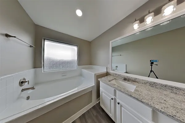 $2,250 | 3411 Dorsey Lane, Pearland, TX 77584