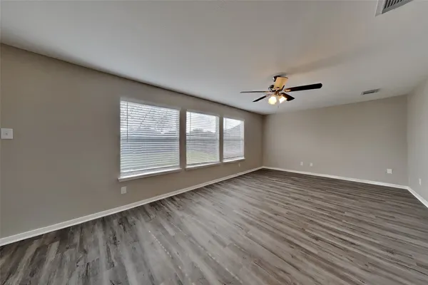 $2,250 | 3411 Dorsey Lane, Pearland, TX 77584