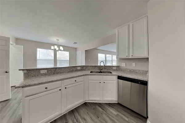 $2,250 | 3411 Dorsey Lane, Pearland, TX 77584