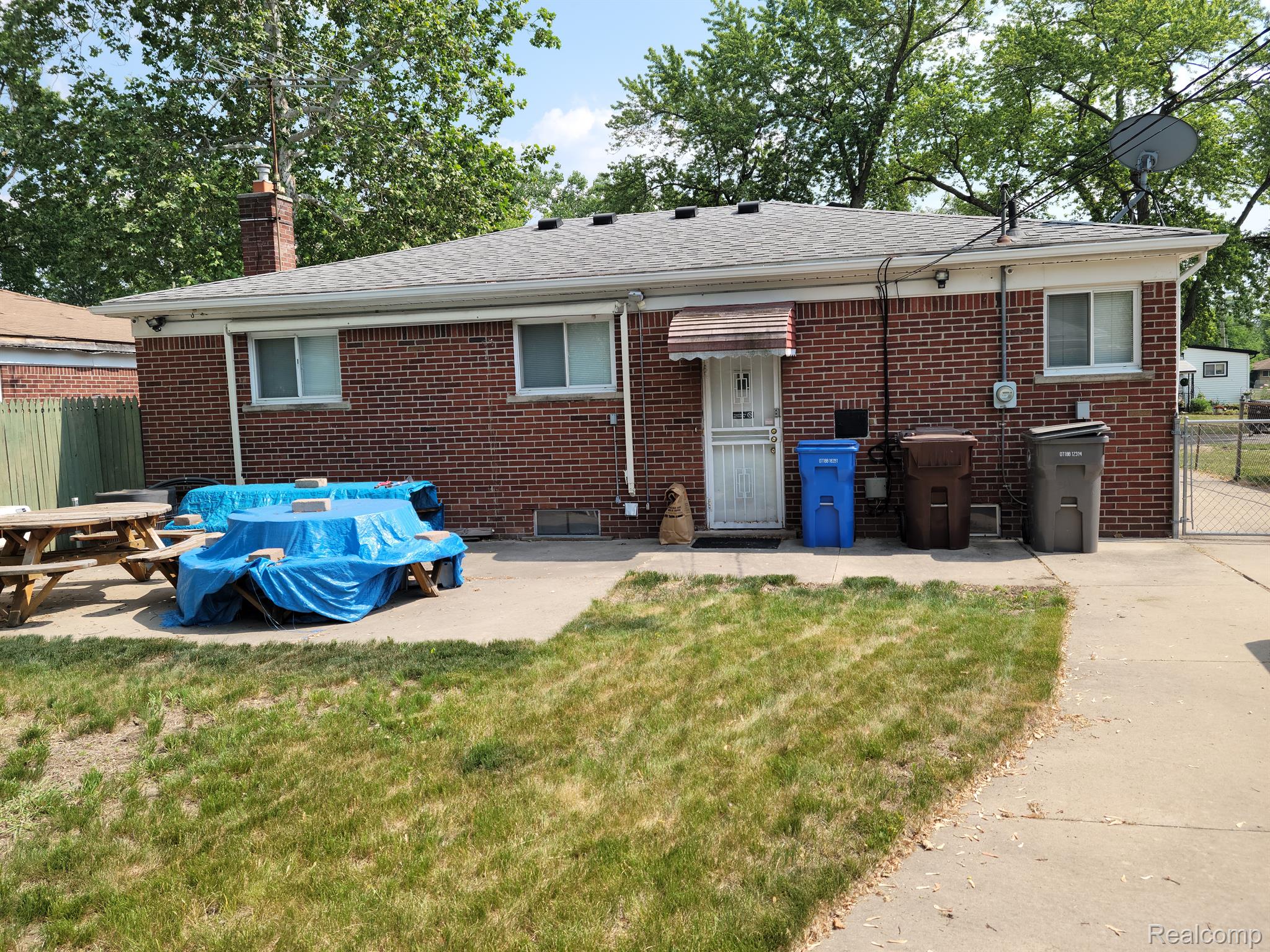 27146 Florence Street Inkster, MI 48141 - Photo 10 of 48 Back View