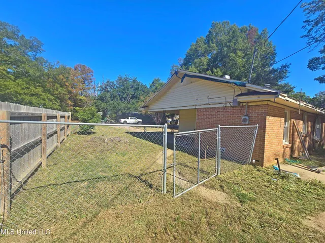 $32,800 | 1219 Waxhaw Drive, Greenville, MS 38703