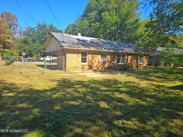 $32,800 | 1219 Waxhaw Drive, Greenville, MS 38703