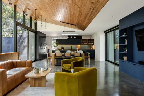 $1,849,000 | 1811 Brackenridge Street, Austin, TX 78704