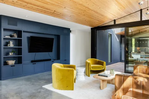 $1,849,000 | 1811 Brackenridge Street, Austin, TX 78704