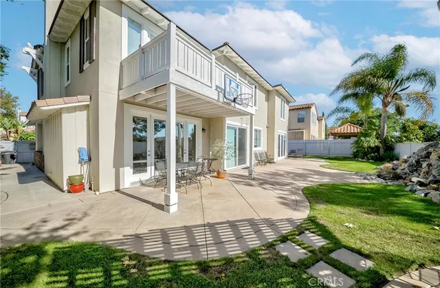 a view of lot of flowers and trees