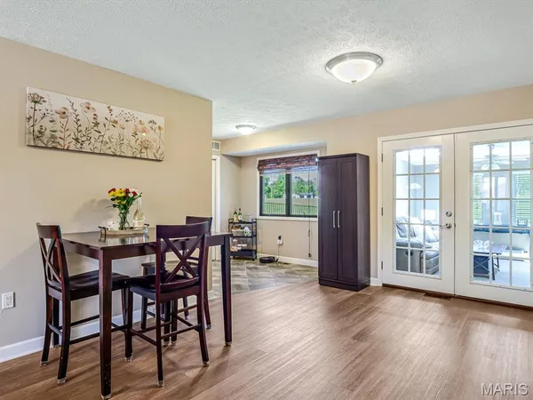 $274,000 | 336 East Lake Drive, Edwardsville, IL 62025