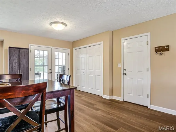 $274,000 | 336 East Lake Drive, Edwardsville, IL 62025