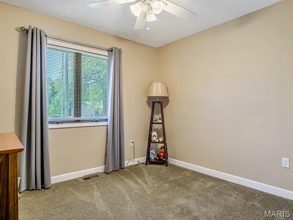 $274,000 | 336 East Lake Drive, Edwardsville, IL 62025