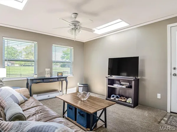 $274,000 | 336 East Lake Drive, Edwardsville, IL 62025