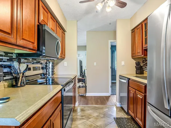 $274,000 | 336 East Lake Drive, Edwardsville, IL 62025