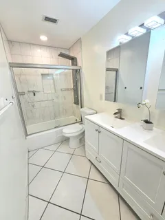 $147,000 | 2790 Ashley Drive East, Unit E, West Palm Beach, FL 33415