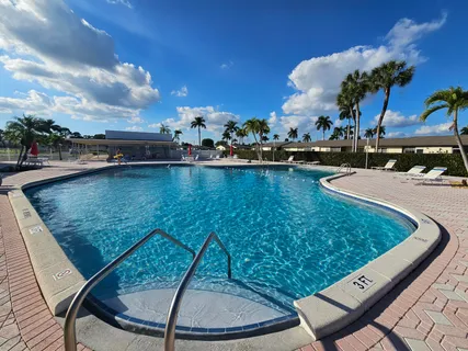 $147,000 | 2790 Ashley Drive East, Unit E, West Palm Beach, FL 33415