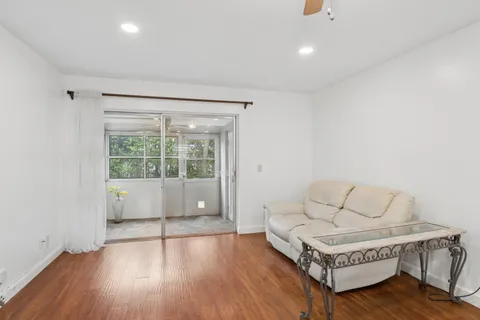 $147,000 | 2790 Ashley Drive East, Unit E, West Palm Beach, FL 33415