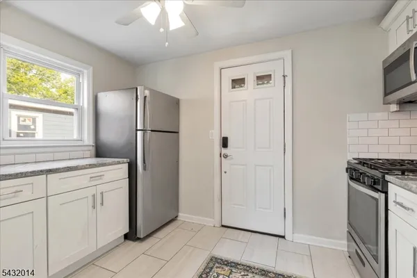 $2,300 | 609 Willow Avenue, Garwood, NJ 07027