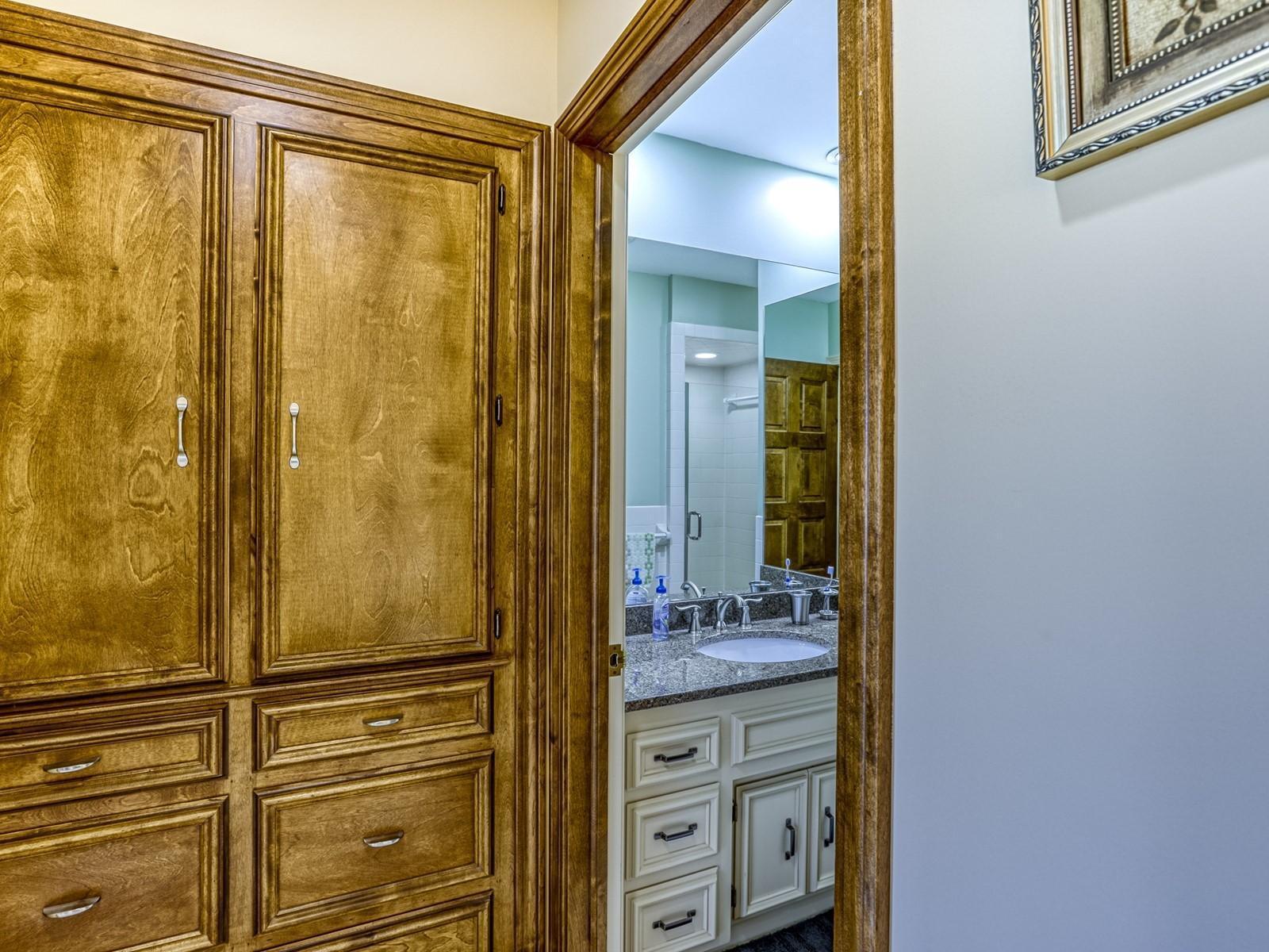 8621 Basswood Road, Unit 33 Eden Prairie, MN 55344 - Photo 19 of 41