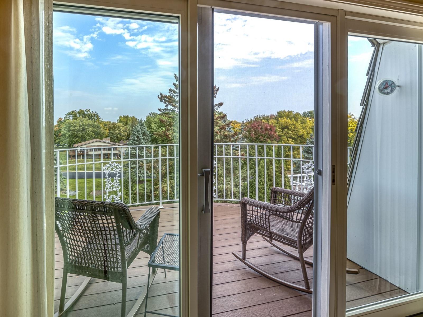 8621 Basswood Road, Unit 33 Eden Prairie, MN 55344 - Photo 2 of 41